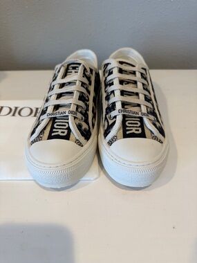 Christian Dior Walk’n’Dior Oblique Sneakers – Size 38 🤍